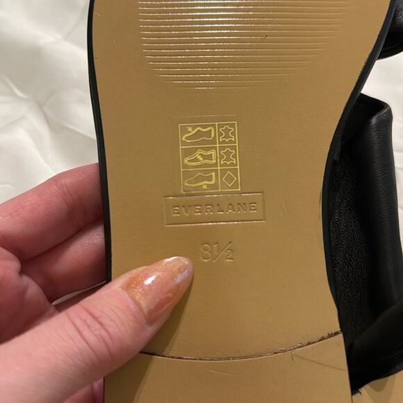 Everlane Day Twist Sandal Black Leather Flat Slide Size 8.5 New Without Box - Picture 7 of 8